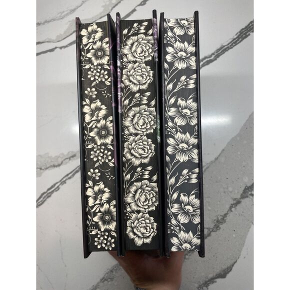 Kingdom of the Wicked Lot, Fairy Loot Exclusive Hardbacks, Signed, Extra Chapter - Picture 4 of 10